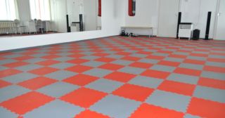Резиновое покрытие для спортзала Кызыл, цена от 900 руб.